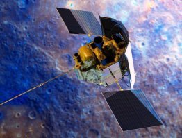 "около 5ти лет назад ученые решили провести эксперимент и отправили к меркурию спутник"

Это единственный аппарат, который был направлен к Меркурию в 21-м веке.
Запуск 3 августа 2004 06-15-56 UTC
Приборы:
1. Двухрежимная камера MDIS (Mercury Dual Imaging System) предназначена для топографической съёмки и детального исследования ландшафта Меркурия.
2. Рентгеновский спектрометр XRS.
3. Гамма-спектрометр и нейтронный спектрометр GRNS.
4. Спектрометр энергичных частиц и плазмы EPPS.
5. Спектрометр для исследования состава атмосферы и поверхности MASCS (Mercury Atmospheric and Surface Composition Spectrometer) предназначен для определения состава верхней атмосферы и поверхности Меркурия. 
6. Лазерный высотомер MLA.
7. Трёхкомпонентный магнитометр MAG.
Чем он там жизнь на на Земле искал? Гамма-спектрометром? Или лазерным дальномером?
Остальное тоже на уши не натянешь! Хватит ерунду писать.