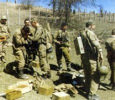 б.л.я я щаз обоссусь от смеха
автор, тут мужики интересуются куда у р-159 кабель подключать??? и какой