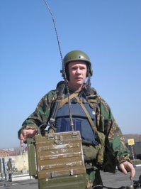 б.л.я я щаз обоссусь от смеха
автор, тут мужики интересуются куда у р-159 кабель подключать??? и какой