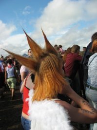 у меня слишком хорошее настроение. вот такое) мне лениво чот писать. вы пока сами пораспаляйтесь там, поругайтесь, ага?