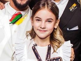 Данэлия Тулешова. Алматы. 11 лет. Победительница 4-го сезона "Голос-дети. Украина". Потрясающе девочка выступала...