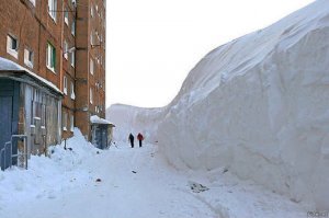 Если малость отъехать от нашей нерезиновой, то подобная картина не редкость.