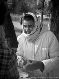 Продавщица мороженого, в честь которой установили памятник