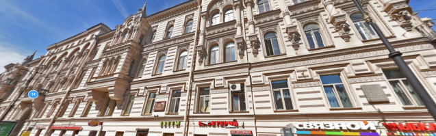 Ещё кадр. Доска мемориальная с этого ракурса плохо читается...