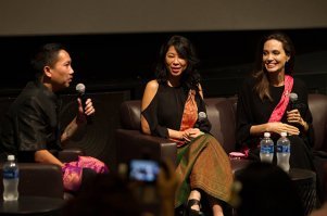 Автор ты окуел...какая половина населения этой планеты,ниже фото её в январе и не забудь ей 42,а два года назад весила 36 кг...
Короче пост г....!