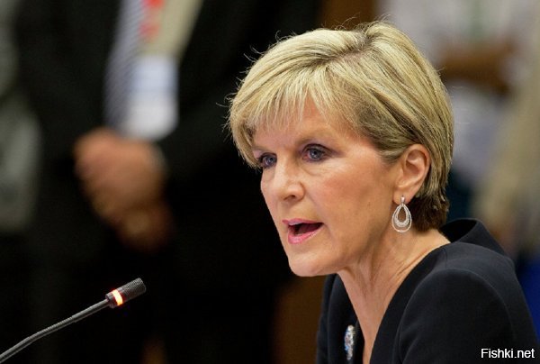 "...что-то тут развинтилось." (с) Ч. Диккенс, "записки Пиквикского клуба" 
---------------------
Австралия взбунтовалась:  У нас совершенно иной взгляд на Россию и Китай! 
==========================

Именно так высказалась глава МИД континента Джули Бишоп. И это та Австралия, которая поддерживала все геополитические и военные конвульсии США многие десятилетия? Страна-колония (в обоих смыслах), подчиняющаяся королеве Елизавете II?
Что-то пошло не так с американской стратегией. Европа бунтует   понятно, им просто Трамп не нравится. Придёт другой, более европеизированный президент, снова США любить будут. Но Австралия как посмела? Да очень просто.
Новая американская оборонная стратегия является чисто наступательной, агрессивной. Как в своё время доктрина Ворошилова в СССР. В ней чётко указаны два главных противника: Россия и Китай. И именно это не нравится г-же Бишоп и премьер-министру Малколму Тернбуллу.
Д. Бишоп:  У нас совершенно иной взгляд на Россию и Китай. Мы не считаем, что Россия или Китай представляют военную угрозу для Австралии. Мы продолжим тесно сотрудничать с Китаем. Мы проводим с ним и другими странами региона совместные военные учения и продолжим это делать .
М. Тернбулл:  Ни одна страна региона, за исключением Северной Кореи, не проявляет никаких враждебных намерений .
А вот глава Пентагона Дж.  Бешеный пёс  Меттис говорил обратное:  Москва и Пекин подрывают существующий международный порядок и угрожают Соединенным Штатам. Это ревизионистские державы, которые пытаются создать мир, соответствующий их авторитарным моделям .
Правы тут обе стороны. Австралия в том, что РФ и КНР ей реально ничем не угрожают, хотя бы в силу удалённости. Китайский приоритет   архипелаг Спратли и порядок на Корейском полуострове. Российский   стабилизация отношений с Европой. А США правы в том, что Россия и Китай действительно нарушают установившийся порядок, выражающийся в фактической оккупации американцами половины планеты. Что объяснимо: Поднебесная империя всегда ставила себя в центр Мира, а Россия испокон веков помогала угнетённым народам.
Австралия явно желает остаться в стане победителей в противостоянии Пекина и Вашингтона. Ведь совсем недавно Китай вполне недвусмысленно предупредил, что американские потуги перехватить контроль над Южно-Китайским морем обречены на провал. Вот что писала в те дни китайская The Global Times:  Если США не прекратят свои провокации, то рано или поздно Китай будет милитаризировать [Парасельские и Спратли   прим. авт.] острова. Тогда у Вашингтона не останется вариантов для контрмер и ему грозит тотальное унижение .
Открыто напасть на КНР у янки просто духу не хватит. Они КНДР боятся, а тут полуторамиллиардная ядерная держава с сильнейшей экономикой! Именно поэтому Трамп на форуме в Давосе так активно призывал европейцев инвестировать в него, то есть, в его страну. Своих денег крайне мало, а вот у КНР всё есть. И у России есть.
Интересно, как отреагирует Белый дом на такие недружественные заявления австралийских дипломатов. Теракт им устроит или уговаривать выступить против нарушителей американского миропорядка начнёт?
------------------------------