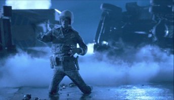 б.л.я, как он жив то???????