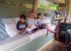 Пардоньте,а печку они постоянно перетаскивают?;)