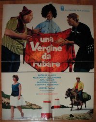 Мне показалось или не плакате в роли Красавицы, комсомолки и спортсменки запечатлена не Варлей? Просто качество постера такое или от нас что-то скрывают?