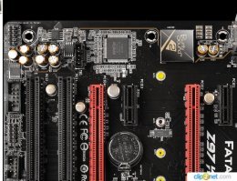 У моей "Конденсаторы Nichicon 12K Platinum (100% изготовленные в Японии полимерные конденсаторы высокого качества и проводимости)" 
 Странно...