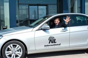 Кому интересно, посмотрите инстаграм @sorvannaya/vishenka (сами поменяйте написание)... вот там лютый писпец)))) паря пишет о заработке не менее 2млн в месяц, за декабрь хвастанулся 6,5млн заработка, кароч, если вкратце, все купаются в роскоши, по жизни только путешествуют, бабосики ведь капают сами по себе))))) почти каждый третий через полгода, максимум год получают мерседес!!!!! ведь бизнес с NL это просто))))) только никто не говорит, что их продукт надо покупать за свои деньги, и будешь ты полевым солдатом в окопах, но нет нет нет, что я говорю, там все успешные миллионеры на мерседесах))))