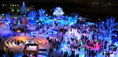 Омск пару лет назад. на Беловодье весь город съезжался на новогодние праздники. нынче такого нету. спасибо мэру и губеру. у нас даже главная городская ёлка смотрится как кусок говна