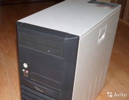 Футжитцы делали матерые компы ! 
у меня такой был "Праворукий"
еще и крышка на ключ запиралась )