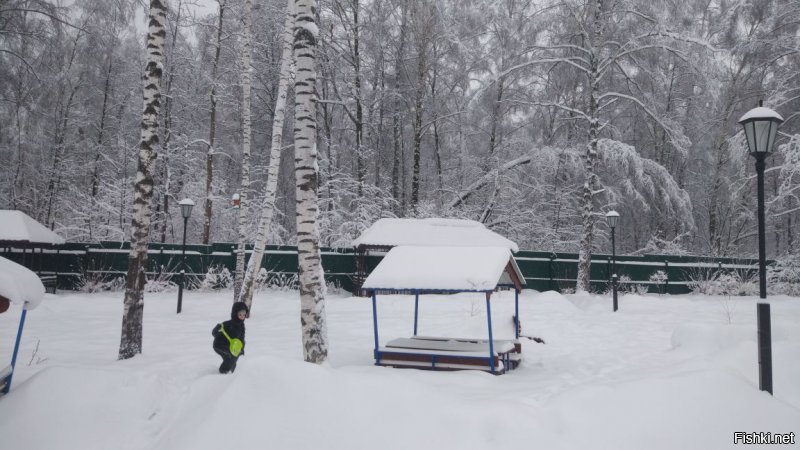 В Москве выпало рекордное количество снега. Фоторепортаж