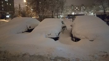Мой сугробик стоит. Это же ГОЛЬЯНОВО