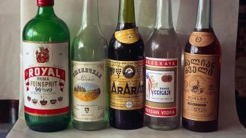 Ну а спирт "Рояль" вестник "Перестройки"!