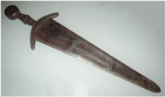 Неплохо бы ещё коротко-клинкового насыпать.
А из длинных - "кошкодёра" и "чинкведею" вспомнить. От чинквидеи столько Монтеков с Капульетями полегло, страшно подумать.:)