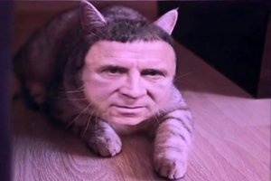 А никто не заметил, что в конце ролика у него будто человеческое лицо?