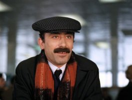 УВАЖАЕМЫЙ А ДЕ ТВОЕ КЕПКА