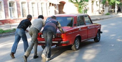 Российский ответ аферисту Маску. Сейчас эти 3 бустера разгонят красную точилу до 3й жигулевской скорости и самостоятельно вернутся к пивасику. Рулить будет андроид Федор.