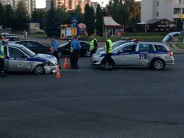 Подборка автомобильных приколов