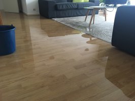 62 год Бельгия , год назад соседке сменили трубы сделала ремонт . Вчера пришлось помогать спасать мебель и тд теперь весь дом без отопления потому что наши тунеядцы по выходным не работают