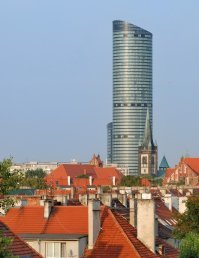 Небоскрёб Небесная башня во Вроцлаве