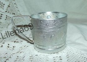 да с завода, в честь одного и космических полетов.