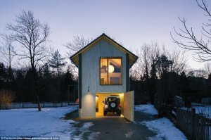 кто такие дома проектирует - рассказать что будет если авто будет дизельное к примеру))) хотя и от бенза вонь еще та...