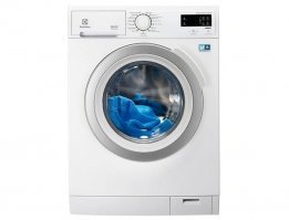 Единственная машина, которую можно доверить тупорылым курицам.