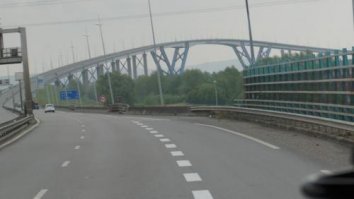 Мостик действительно клевый,особенно когда неожиданно...Это заезд на мост