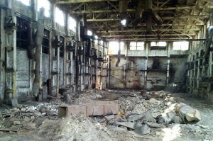 Курск, Россия. Вот тут ещё много такого добра, не забугорного, а нашего, местного:  Не буду говорить, что это "Путин довёл" - тут и Ельцин с Горбачёвым постарались, но тем не менее.