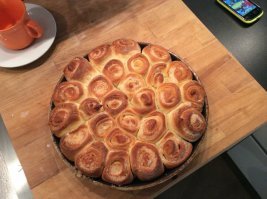 Они поднялись, из них получается клумба, которая потом разбирается на плюшки. Зачем я это пишу. Вообщем, хорошего вечера.