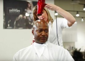 А кадр из клипа тут каким местом???