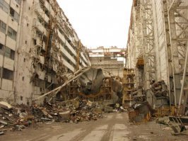 Скажи, а ты всю комментарии просмотрел вот под этим? 

Это ссылочки надо давить "Прочитать предыдущие 20 комментариев" и иногда всё-таки их читать.
Что тебе сравнить с "Энергией", по какому параметру и какой носитель?
Ты в курсе, что невозможно воссоздать "Энергию" хотя бы потому, что технология производства двигателей РД-0120 утрачена полностью, включая заводские линии по производству сплавов, из которых выполнялся двигатель, и чертежи были в бумажном виде и не микрофильмировались по причине отсутствия средств! Страны СССР, создавшей "Энергию" - не существует с 1991-го, первые ступени производились по технологиям разорённого в "братской" 404 днепропетровского "Южмаша"?
Как до вас не доходит, что водородные технологии - утрачены полностью за 27 лет успешного руководства "Роскосмосом", даже от блока КВТК для "Ангары-А5В" - отказались, что говорить о центральном блоке "Энергии"?!
Весь стартовый комплекс и монтажно-испытательные корпуса на Байконуре в Казахстане - разрушены, и НИКТО туда вкладывать миллиарды заново не собирается!
Вы в своём уме-то? Что там с чем надо сравнивать, подскажите ещё раз?