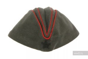 От слова пИлотка.