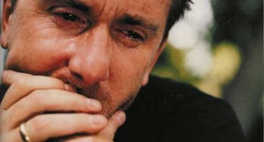 Трогательная дружба приёмного ребёнка и его собаки по кличке Рейган