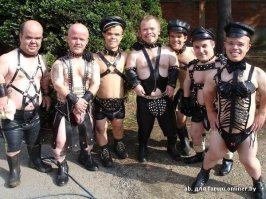 Малышня бывает опасна ;)