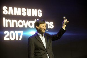 В Samsung наверное открыли  бутылочку шомпанского в честь токой новости ! )))))