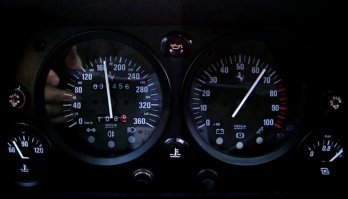 Ну все же родственники по Фиату. Вот, например, приборка Феррари Ф40