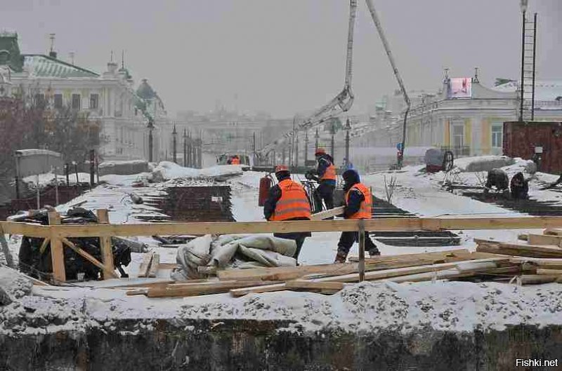 Ремонт "Юбилейного" в Омске, готов на 50% ..в мае обещают уже открыть