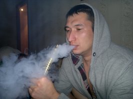 У меня друг на Цоя и то больше похож, чем это недоразумение!