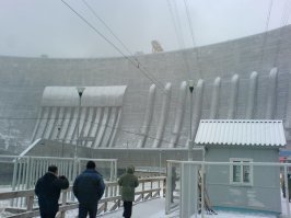 в день приезда у нас пропуска не было вечером приехали на трамвае посмотрели по крутились и на этом же трамвае уехали . Эти фотки делали уже утром другова дня .