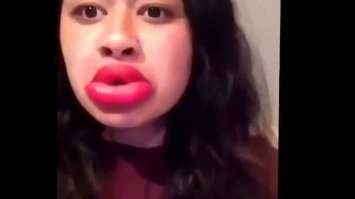 я всегда догадывался, откуда у баб страсть к большим губам, но что их предки - рыбы .... это ж надо так природе пошутить....