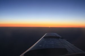 Я как то в самолете начал фотографировать, красиво летели. в Москве пасмурно, и тут мы взлетаем над облаками, красотища. Но многие сидели и переживали, что я использую электронику. Честно сказать я не переживал, а смысл, если катастрофа, то что можно сделать?