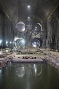 пфф..метро они не могут достроить,  осталось то перфиком добить перемычки и подравнять края (кто в теме поймёт)