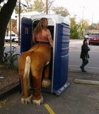 Кем пугают на детских праздниках: ростовые куклы из кошмаров