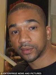 На первом фото ее дружок Дэниел Линч (Daniel Lynch), который ее насиловал и резал в отеле. На втором Стефан Сильвестр (Stefan Sylvestre) дружок Линча, который и облил ее кислотой. Обоим дали пожизненное.