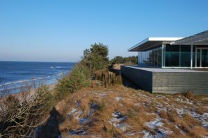 Ахххх..вот латыш тоже построил ДОМ - КОРАБЛЬ.
Нужно только  спустить на воду.