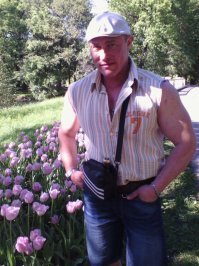 а я вот от этой Натальи...в шоке...сколько смотрю,ну никак не верю,что это женщина Наталья Огрызько абсолютная чемпионка Санкт-Петербурга по пауэрлифтингу
